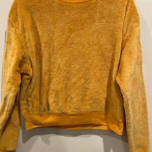 Cozy Women's Sweater in Mustard Yellow